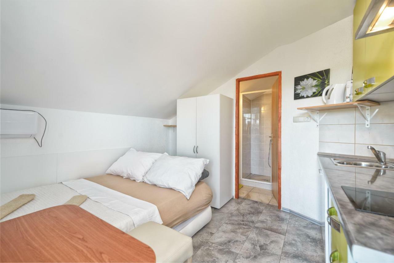 Apartments Marko Vir Kültér fotó